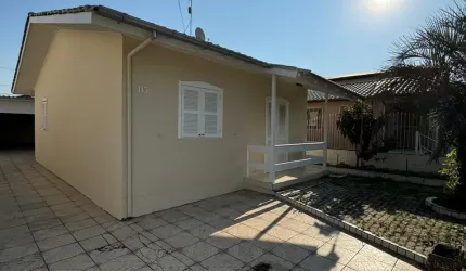 Casa de alvenaria no bairro Operária Nova