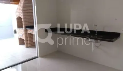 Casa com 3 quartos e 3 vagas à venda na Vila Constança |140 m² | 3 suítes | 3 vagas de garagem