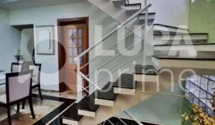 SOBRADO COM 3 QUARTOS E 6 VAGAS PARA VENDA, VILA MARIA ALTA