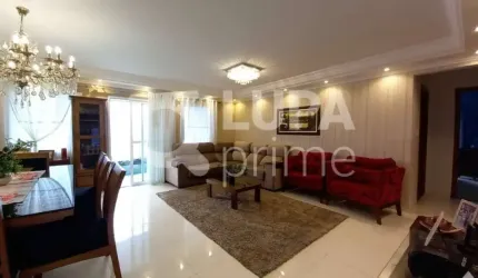Apartamento com 3 dormitórios à venda no Canto Forte.