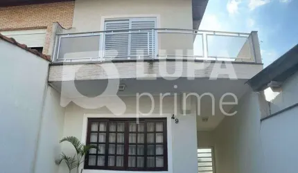 Sobrado com 3 dormitórios á venda no Parque Casa de Pedra