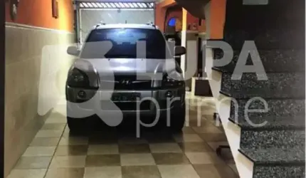 Sobrado com 3 dormitórios de 250m² à venda na Vila Nova Mazzei