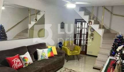 Casa com 4 dormitórios e 2 vagas à venda na Vila Medeiros!