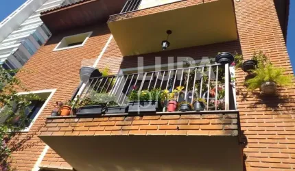 Casa térrea à venda em Santana!