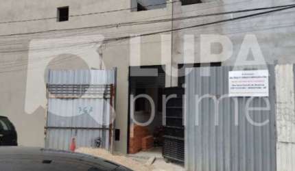 Apartamento com 2 dormitórios á venda no Jardim Brasil