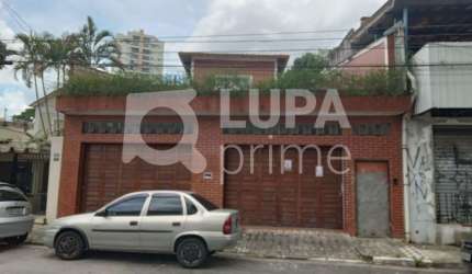 Sobrado com 340 metros á venda na Santa Teresinha