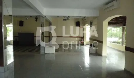Prédio Comercial com 1200 metros para locação na Freguesia do ó