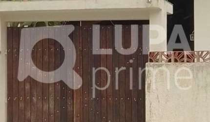 Casa Térrea com 2 dormitórios á venda no Solemar