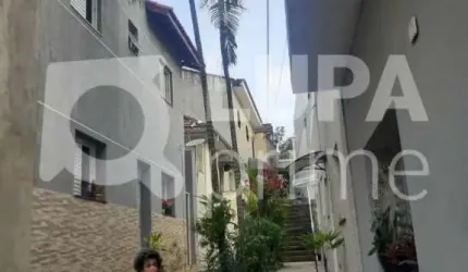 Casa térrea com 2 dormitórios à venda no Santa Terezinha!