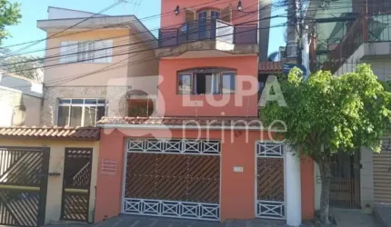 Sobrado com 3 dormitório à venda no Jd. Sónia