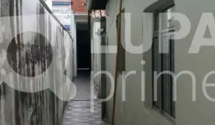 Casa térrea com 300m² de área construída à venda no Jardim Brasil