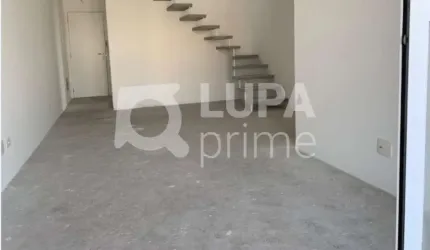 Cobertura duplex à venda na Água Fria!