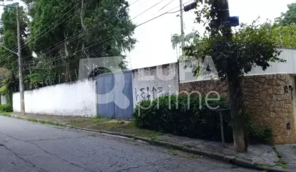 Terreno à venda no Horto Florestal!