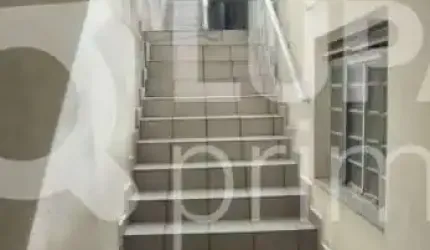 Sobrado com 5 quartos e 2 vagas de garagem á venda na Vila Maria alta.