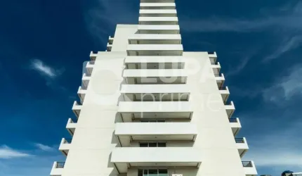 SALA COMERCIAL Á VENDA- SANTANA