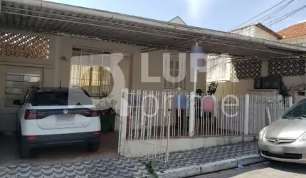 CASA TÉRREA COM 292m² DE ÁREA CONSTRUÍDA Á VENDA- PARADA INGLESA