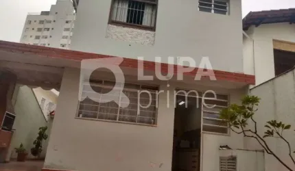 Sobrado com 3 dormitórios sendo 1 suíte á venda na Vila irmãos Arnoni