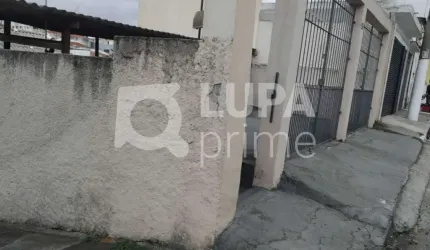 SOBRADO 4 DORMITÓRIOS Á VENDA - VILA GUSTAVO