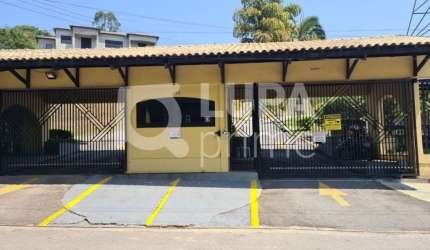 Sobrado em Condomínio com 4 dormitórios sendo suítes á venda em Mairiporã