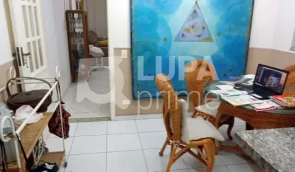 Sobrado à venda na Vila Nova Carolina