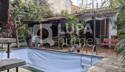 Casa Térrea com 2 dormitórios de 200m² à venda, no Tucuruvi