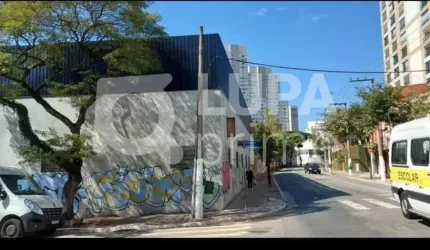 Galpão com 2.970 metros para locaçao no  Cambuci