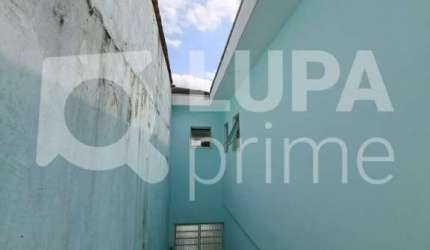 Sobrado com 2 dormitórios sendo 1 suíte á venda na Vila Nova Mazzei