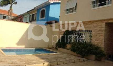 Sobrado com 4 dormitórios sendo 3 suítes á venda na Vila Isolina Mazzei