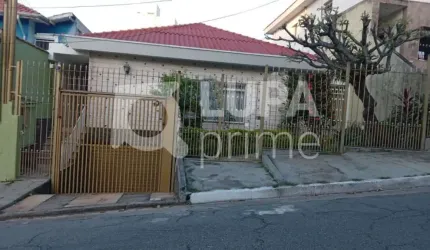 Casa Térrea com 3 dormitórios sendo 1 suíte para locação no Jardim São Paulo