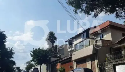 Sobrado com 3 dormitórios sendo 1 suíte á  venda Vila Ester