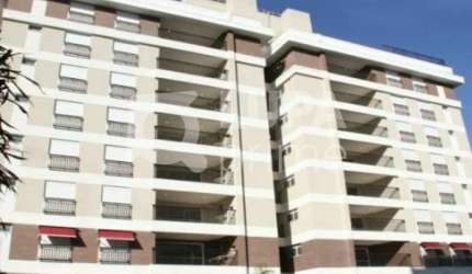 Apartamento com 4 dormitórios sendo 2 suítes á venda em Santana.