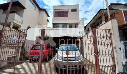 Sobrado com  4 dormitórios sendo 2 suítes á venda no Jardim São Paulo