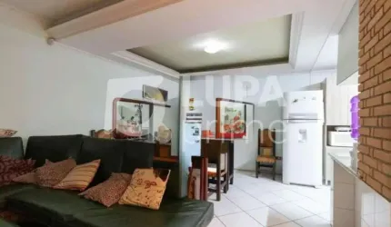 Sobrado com 4 dormitórios sendo 2 suítes á venda na Parada Inglesa