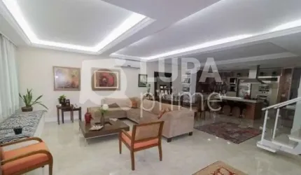 Sobrado com 2 dormitórios sendo 1 suíte á venda em Santana