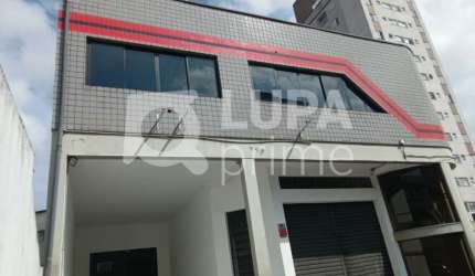 Prédio comercial com 950 metros á venda na Vila Gustavo