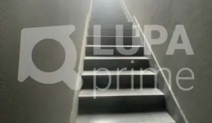 Casa térrea com 400 metros para locação em Santana