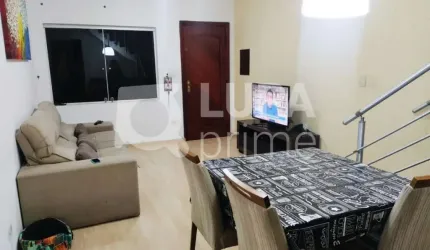 Sobrado com 2 dormitórios à venda na  Vila Isolina Mazzei