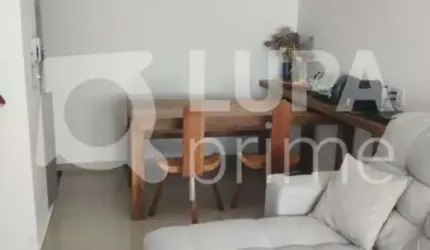 Sobrado Condomínio Fechado a venda com 2 suítes Vila Mazzei