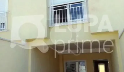 Sobrado com 3 suítes à venda na Vila Romero !