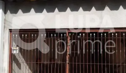 Sobrado geminado com 3 dormitórios sendo 1 suíte à venda na Vila Mazzei!