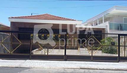 Casa com 6 dormitórios à venda na Vila Constança!