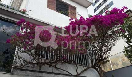 Sobrado com 4 dormitórios à venda na Vila Paiva!