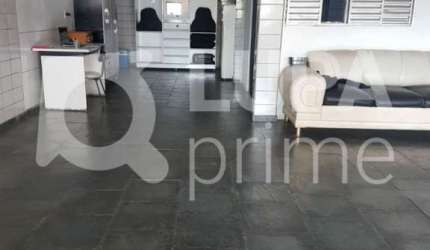Casa Térrea com 4 dormitórios sendo 1 suíte á venda no Jardim Paraíso