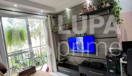 Apartamento com 2 dormitórios á venda na Vila Mendes.