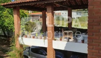 CHÁCARA COM 1.100M² Á VENDA EM ATIBAIA !