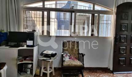 CASA COM 2 QUARTOS,  2 VAGAS DE GARAGEM E PRÉDIO DE 3 ANDARES À VENDA NA VILA GUILHERME