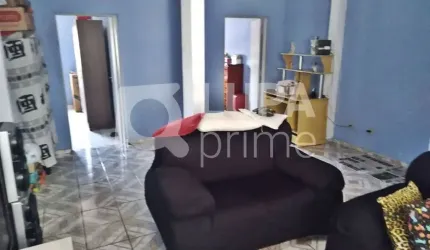 CASA COM 2 QUARTOS E 1 VAGA DE GARAGEM À VENDA NA PARADA  INGLESA