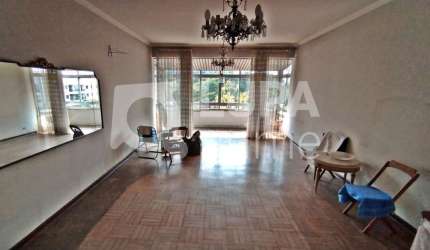 CASA COM 2 QUARTOS E 3 VAGAS DE GARAGEM À VENDA NO JARDIM SÃO BENTO