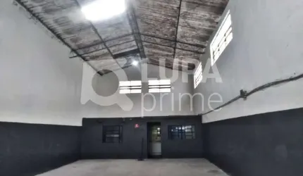 GALPÃO COMERCIAL COM 425M² PARA LOCAÇÃO EM CUMBICA