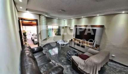 CASA COM 3 QUARTOS E 2 VAGAS DE GARAGEM À VENDA NA VILA GUILHERME